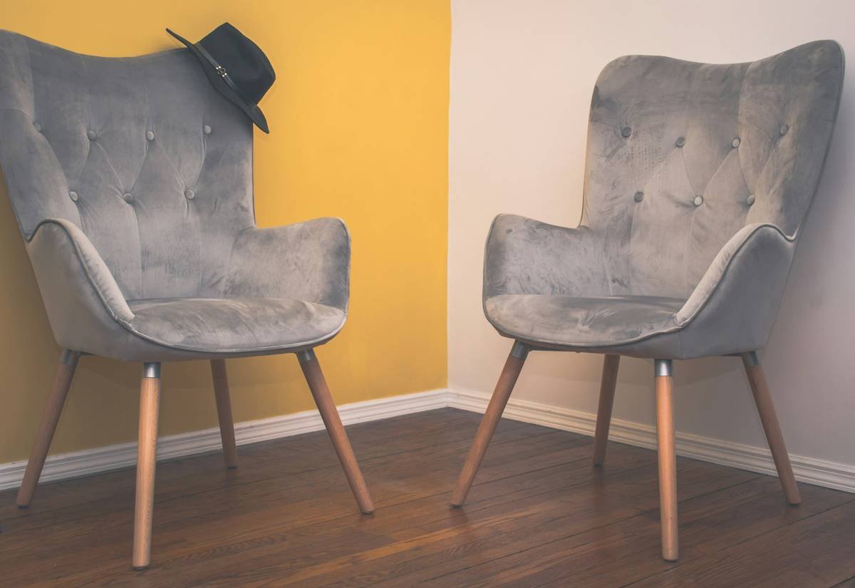 Why Your Living Room Feels "Off"—And How a Furniture Chair Modern Fix Can Save It