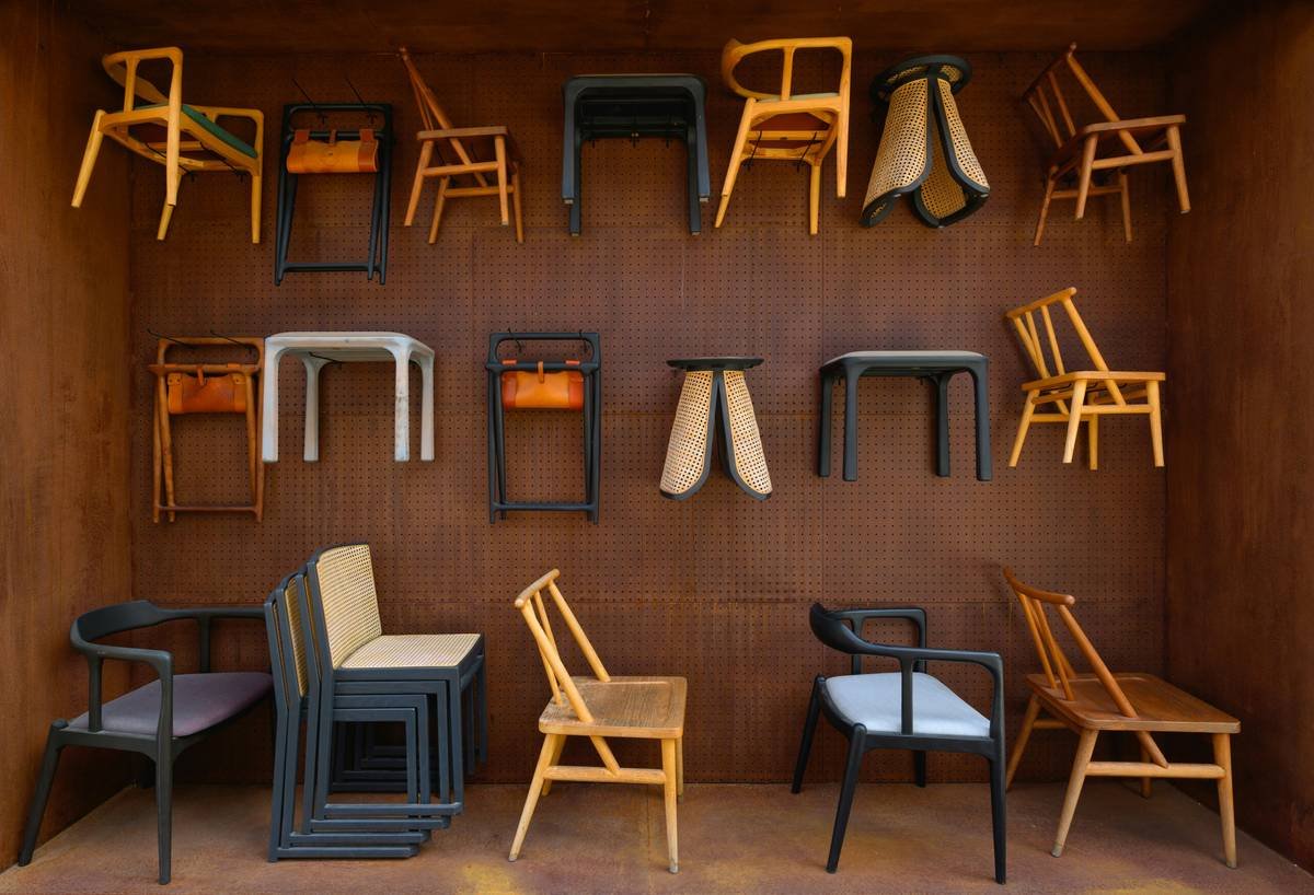 Why Your Search for “Furniture Mart Chairs” Shouldn’t End at the First Click